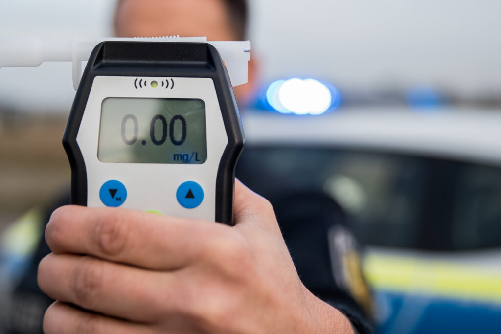 Līgo svētku laikā eksperti aicina pēc alkohola lietošanas nogaidīt 24 stundas pirms braukšana