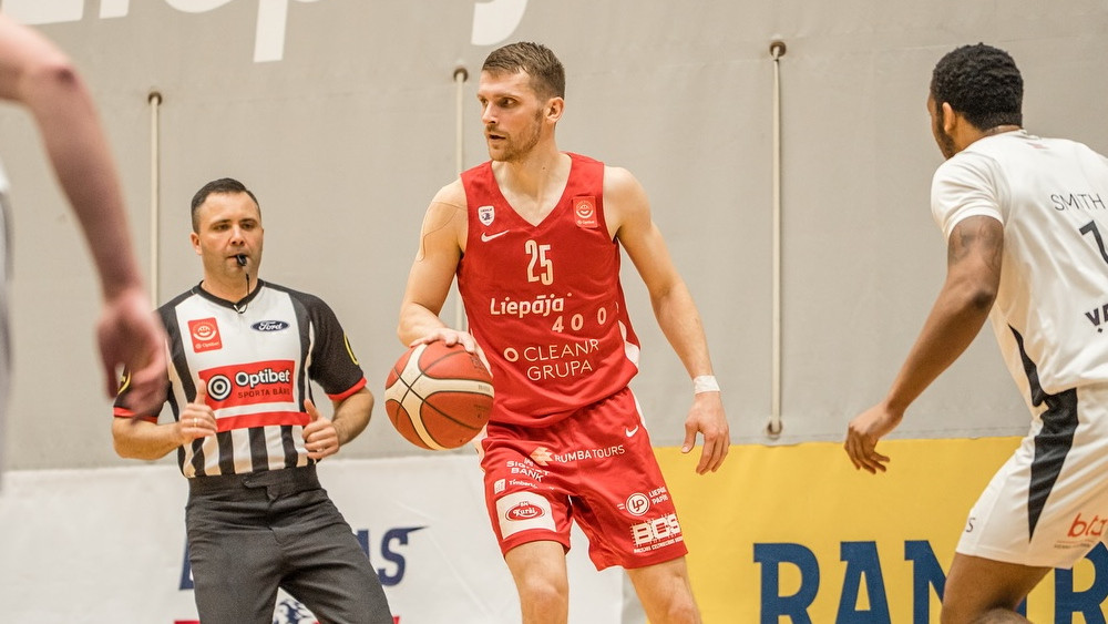 Edgars Lasenbergs atgriežas basketbola komandā “Liepāja”