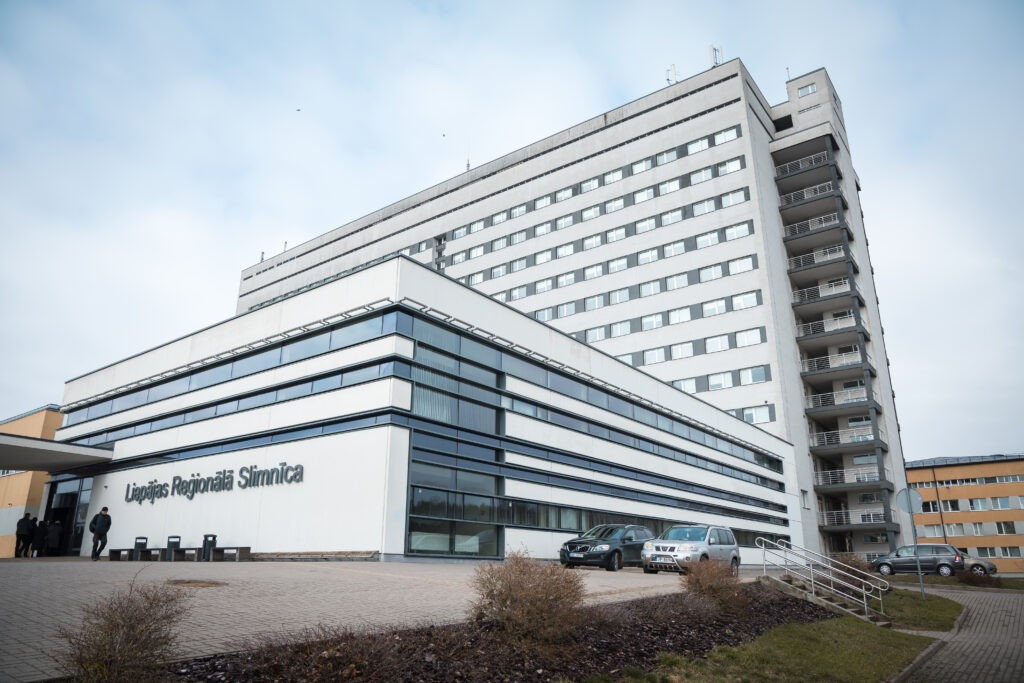Liepājas reģionālās slimnīcas ēka